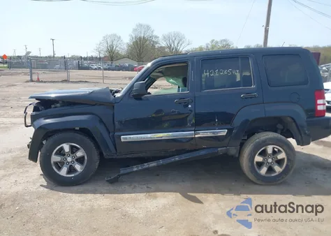 2008 Jeep Liberty Sport from USA, damaged, VIN 1J8GN28K18W258482